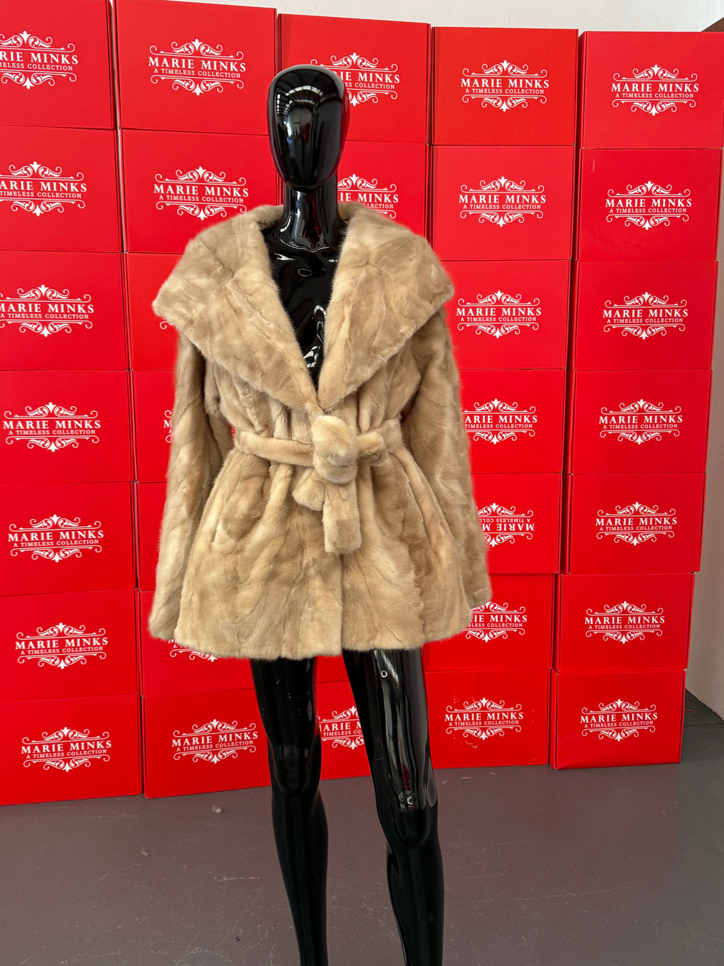 Annabelle Style With A Hood - Beige